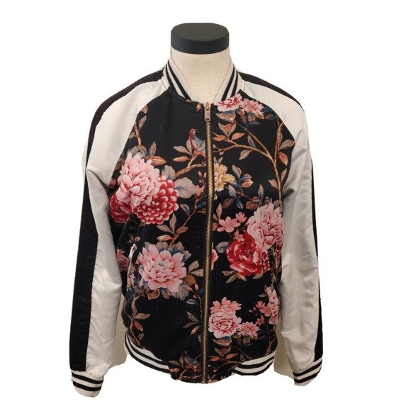 Forever 21 Jackets & Blazers - Forever 21 Women's Bomber Jacket White Black Pink Floral Size S Full Zip.